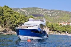 Motorboot Sealine F430 NEW Direkt vom Eigner Bild 2
