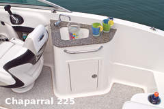 Motorboot Chaparral 225 SSI Cabin Bild 4