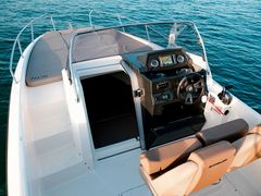 Motorboot Quicksilver 675 Activ Sundeck Bild 8
