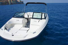 Motorboot Sea Ray 210 SPX Bild 4