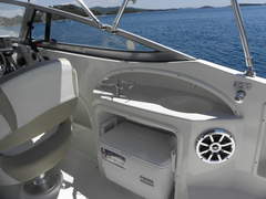 Motorboot Stingray 234lr Bild 7