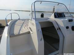 Motorboot Quicksilver 605 Bild 2