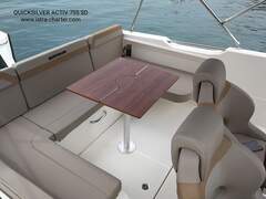 Motorboot Quicksilver 755 Sundeck Bild 7