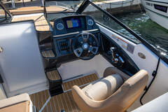 Motorboot Quicksilver 755 Cruiser Bild 7