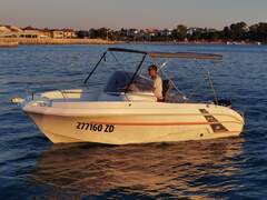 Marine Time 562 QX (sports boat)