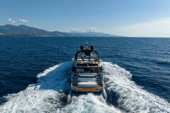 Motorboot Riva 100 Corsaro Bild 3
